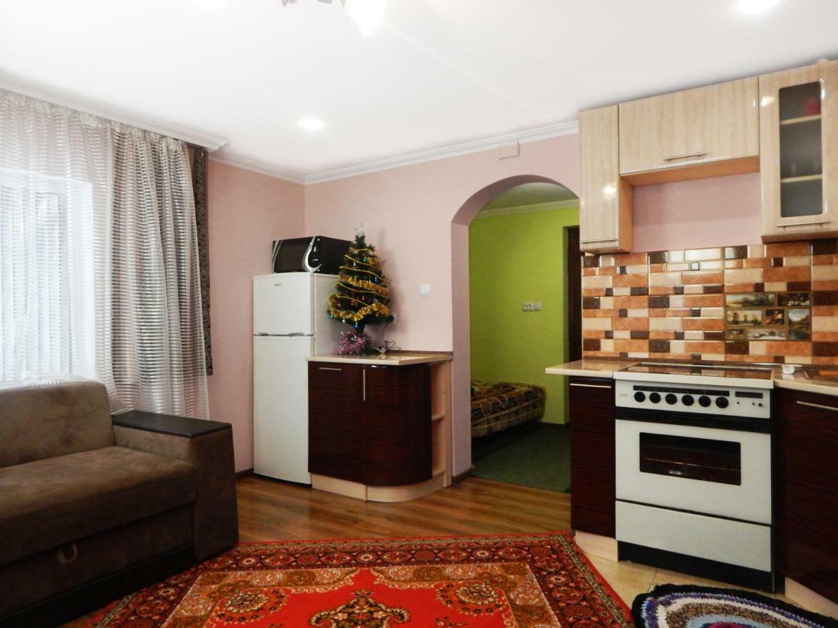 Cottage Svitanok Lopushnoye Esterno foto